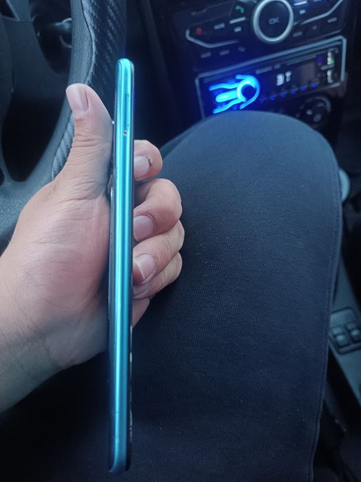 Oppo телефон сатылады