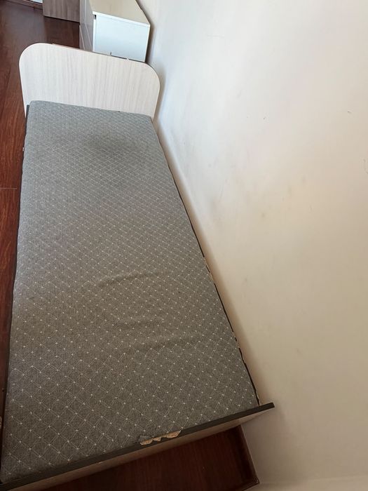 Отдам даром две кровати