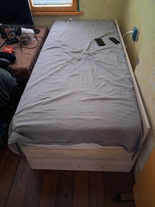 2 легла с 3 матрака и ракла