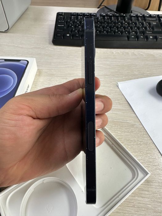 Продам iPhone 12, 128g
