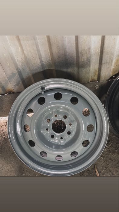 Продам штампованные диски R14.