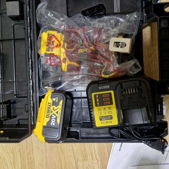 Шруповерт Dewalt801NT