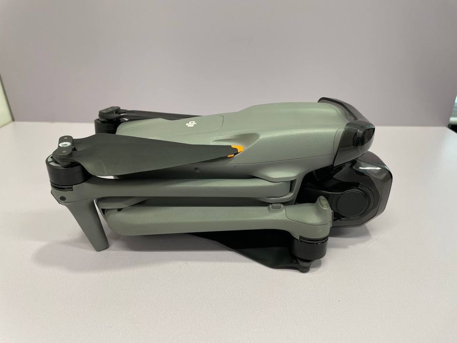 Дрон DJI Air 3 Fly More Combo (RC-2) / #СР772181