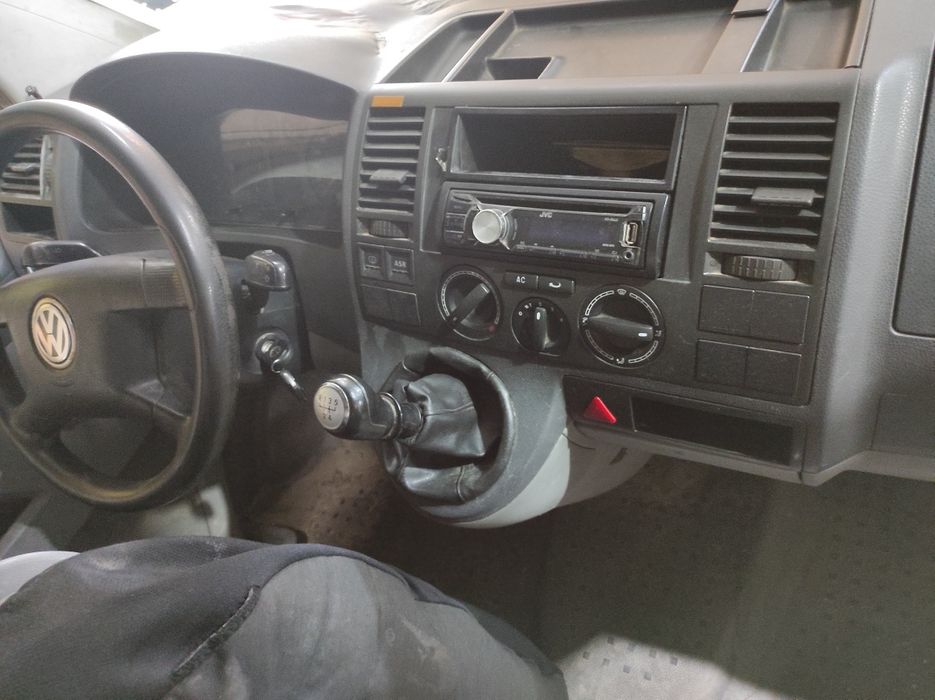 Продавам на части VW T5 2.5 TDI