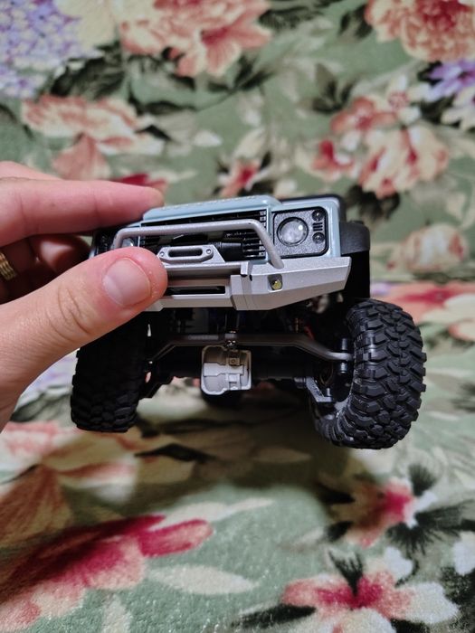 Vând Trx4m Defender