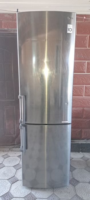 Продам холодильник