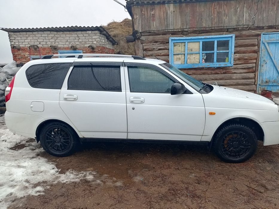 Продам приору универсаль либо обмен на КРС