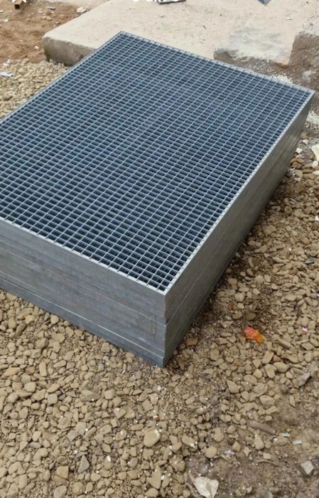 Vând gretare zincate