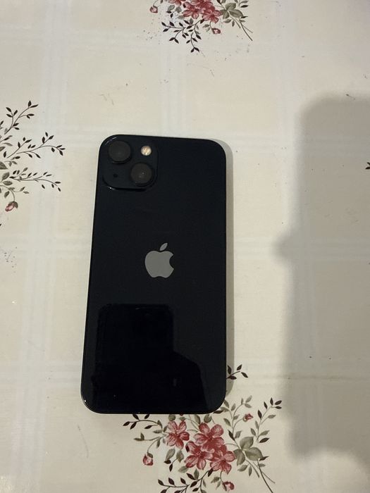 iPhone 13 чёрный цвет