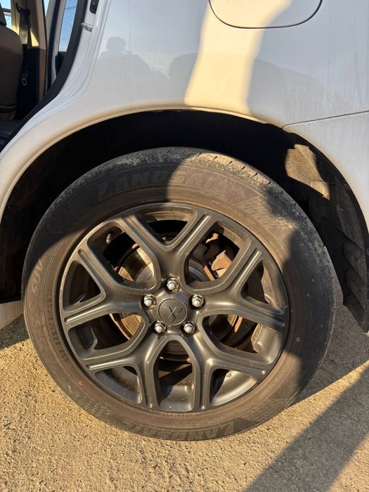 Продавам Mitsubishi