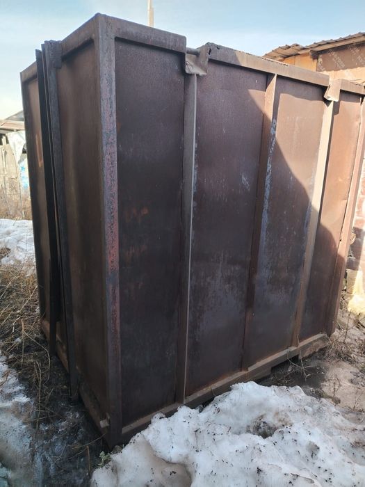 Контейнер. Б/У В Хорошем сост.