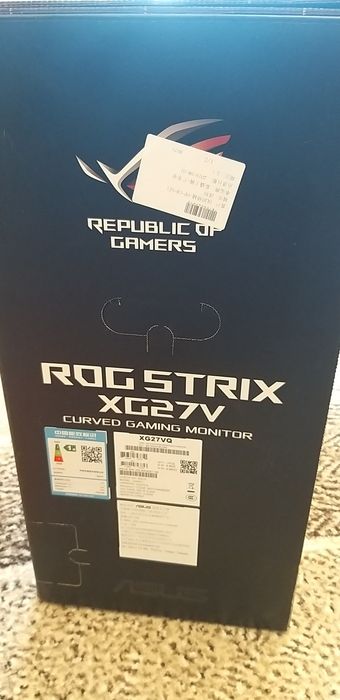 Монитор Asus rog strix 27