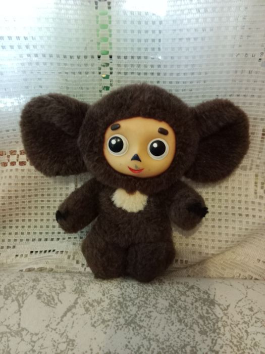 Плюшевые , резиновые  игрушки ,  значки   СССР