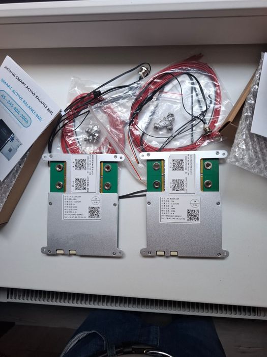 Vînd BMS jk B2A8S20P 200A/2A egalizare. egalizare.