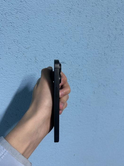 Продам Iphone 15 pro 128gb