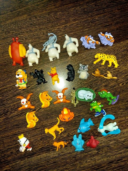 Играчки от киндер яйца,(някои от времето на соца) и други играчки