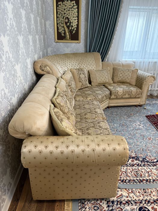 Деван сатылады  450 мын жаксы саудасы бар