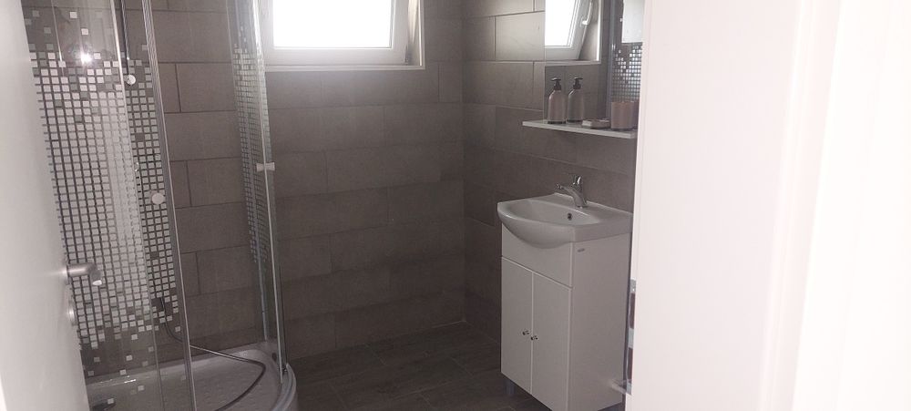 Meserias faianță si gresie