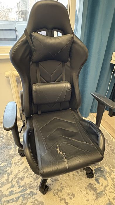 СРОЧНО продам игровое кресло