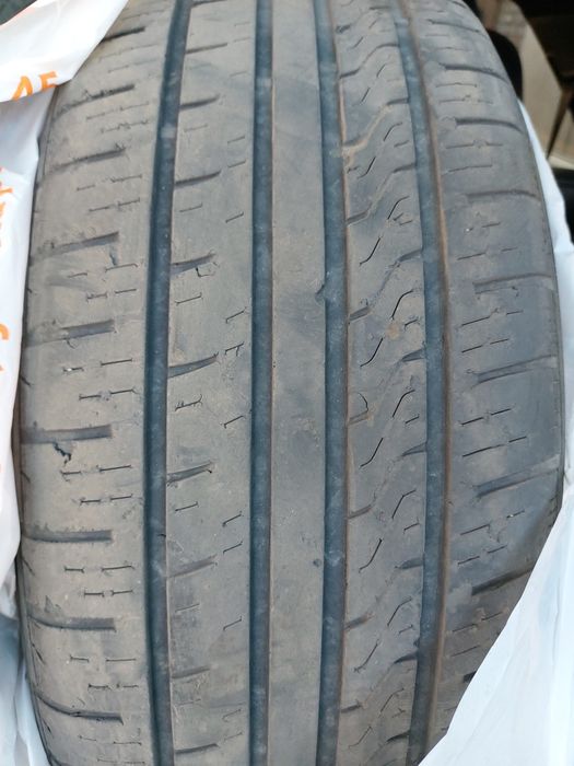Продам шины 235/55/19.