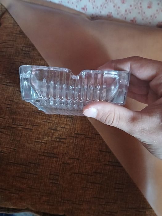 Vând secumeră din sticlă pentru fumatori