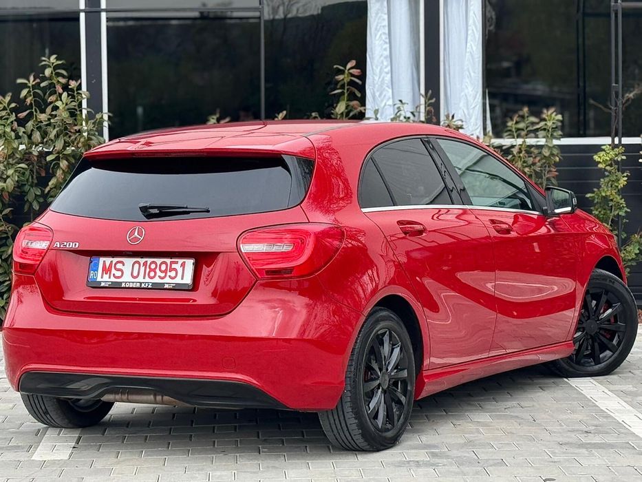 Mercedes Benz A200 |1.6Benzina|160CP|Camera|Xenon|Lumini ambientale|Euro6|12Luni Garantie