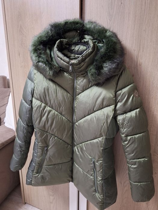 Дамско зимно яке