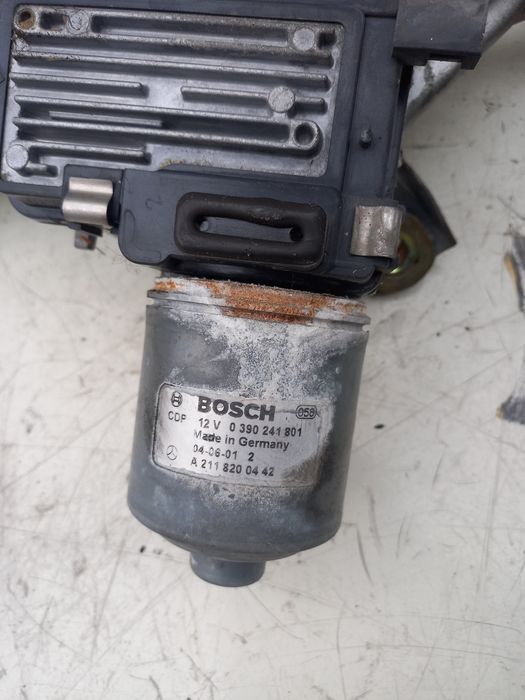 Механизъм чистачки Mercedes W211