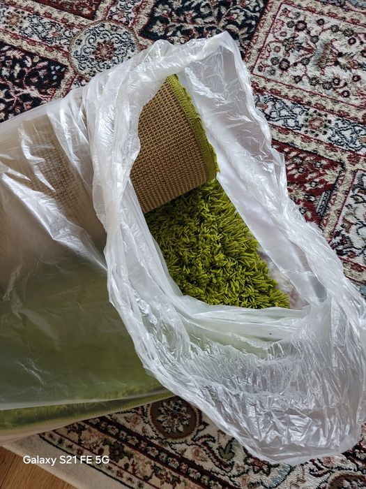 Продам ковер травка