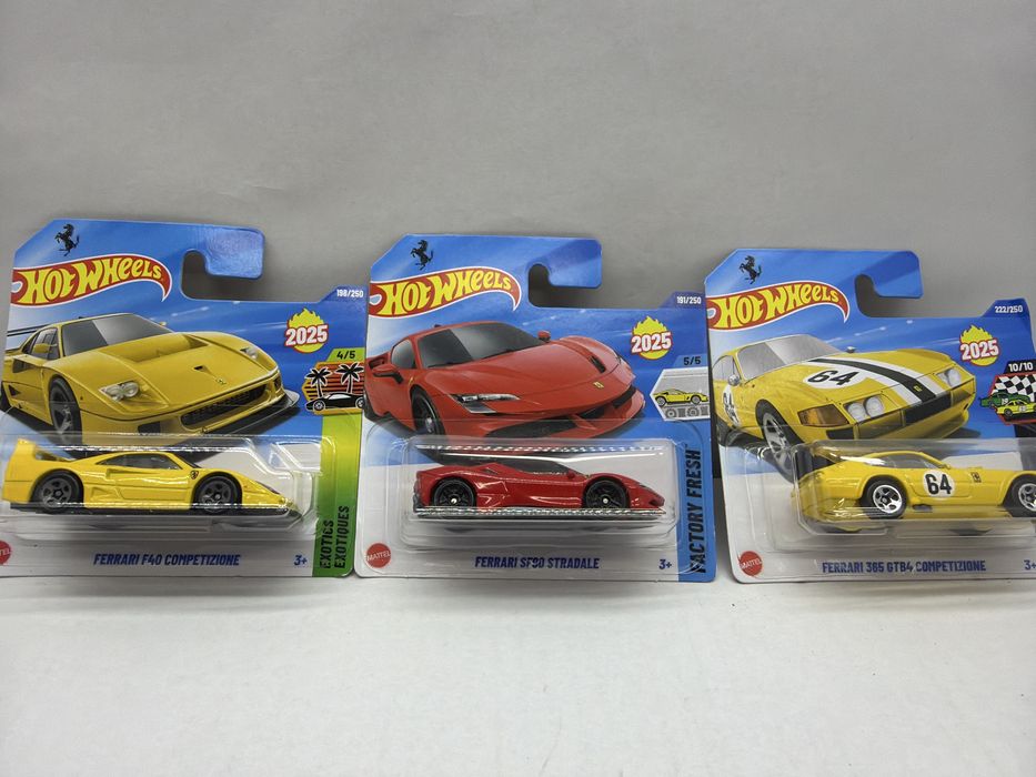 Hotwheels Lot 3 machete Ferrari F40 SF90 365 GTB4 scara 1:64 metalice
