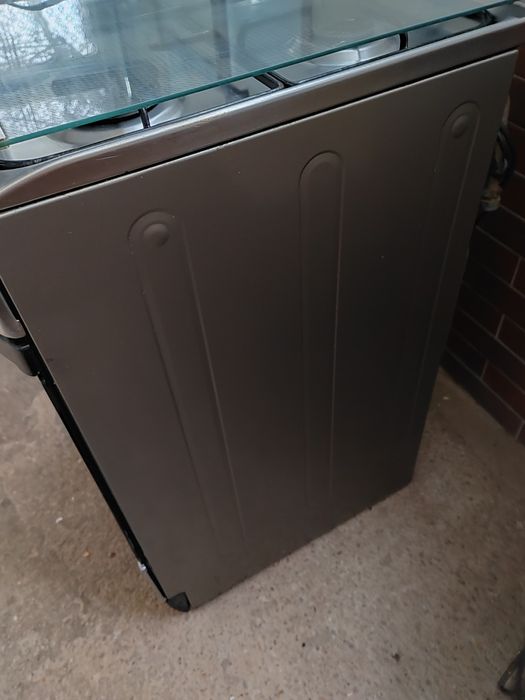 Aragaz Indesit inox perfect  funcțional