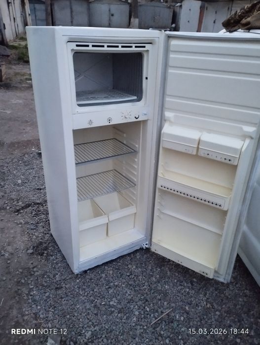 Продаётся холодильник снежинка