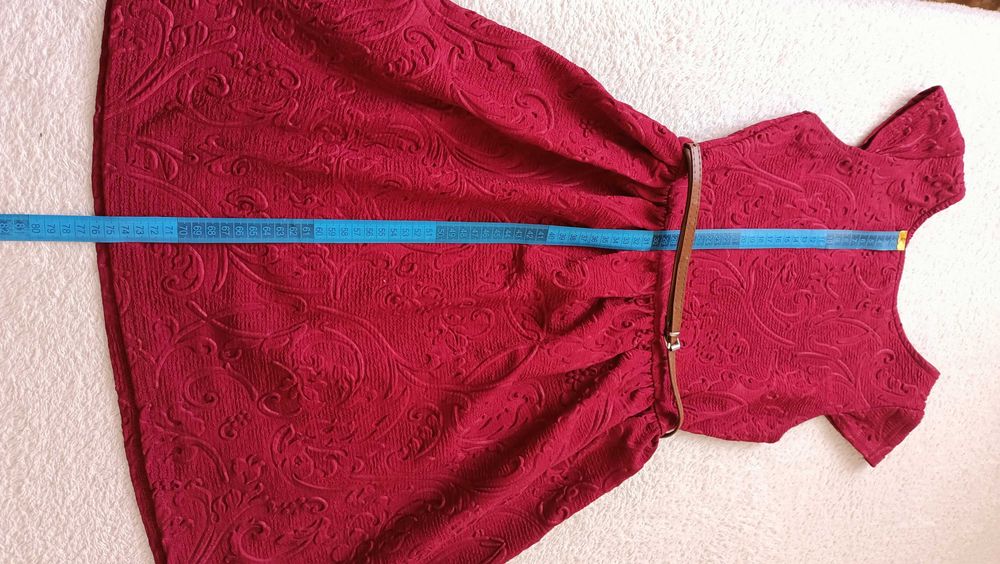Rochie roșie de vara