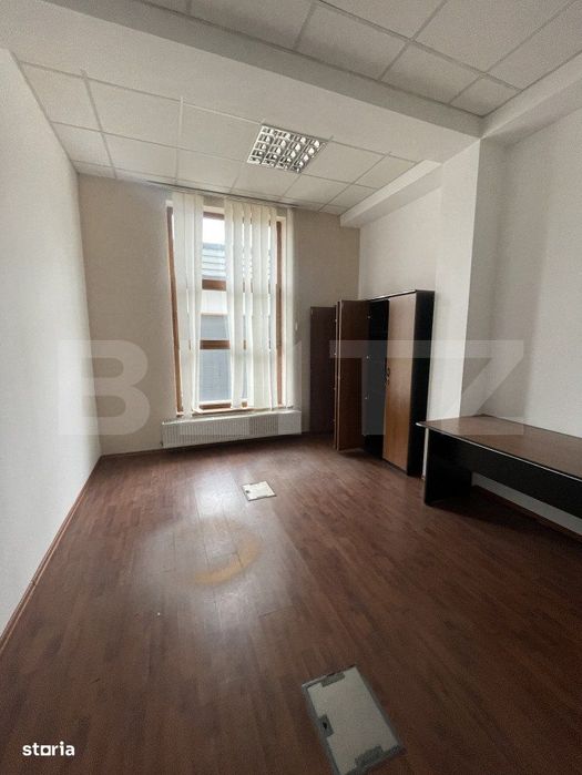Spatiu de birouri generos de 180 mp utili, pe centura, disponibil pt i
