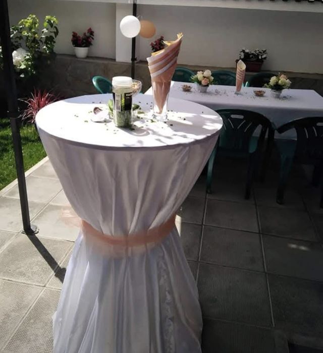 Дървени маси под наем