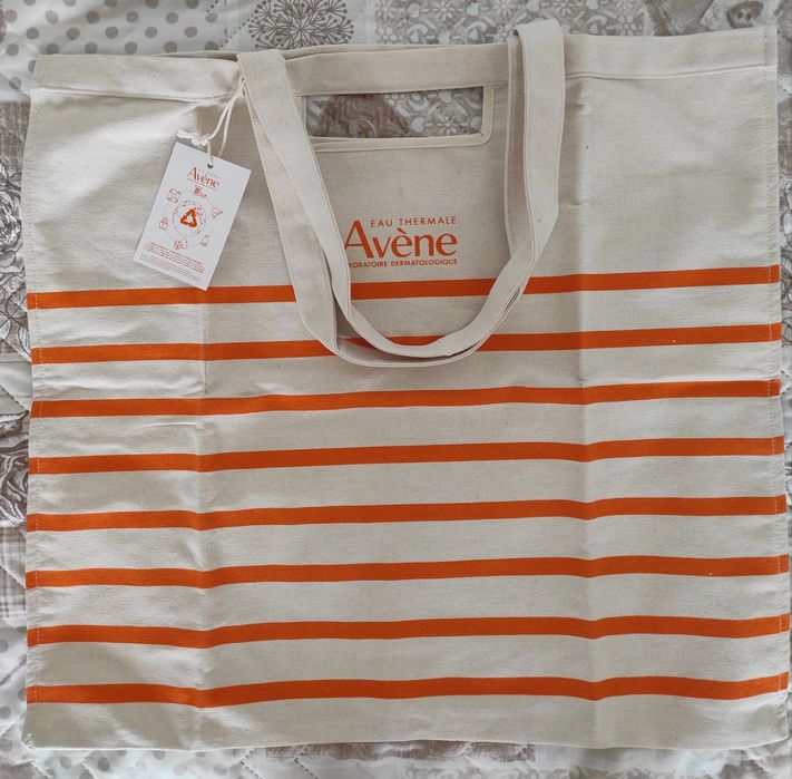 Avene Плажна чанта+слънцезащитно мляко за деца