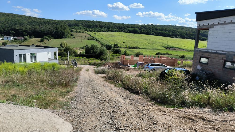 Teren intravilan in Livezeni