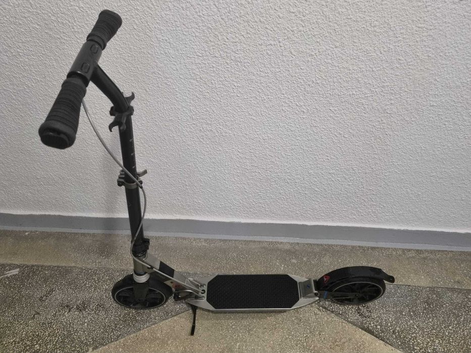 Vand trotineta Oxelo copii neagra