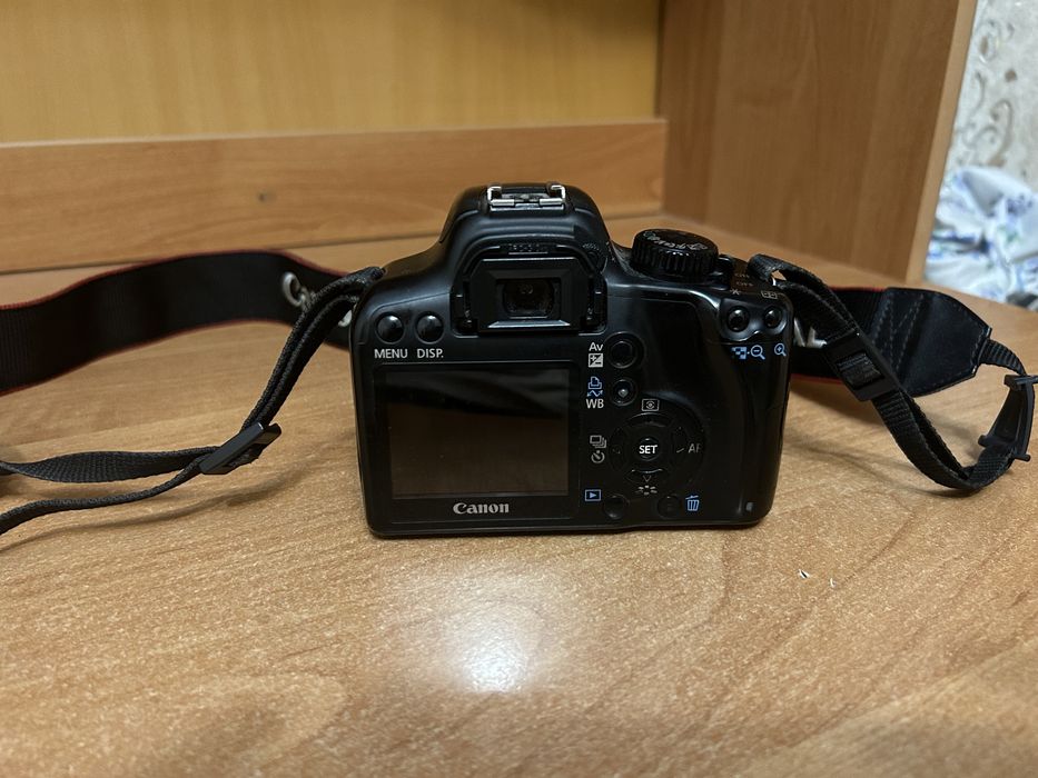 Фотоаппарат Canon 1000D