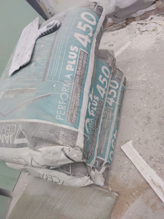 Продам цемент 3 мешка