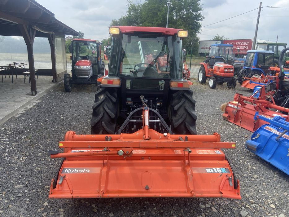Tractor japonez Kubota KL33, 4x4, 33cp , cabina + freza