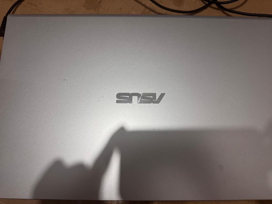 Ноутбук Asus в отличном состоянии