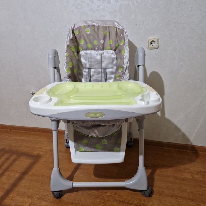 Продам детский  стульчик для кормления.