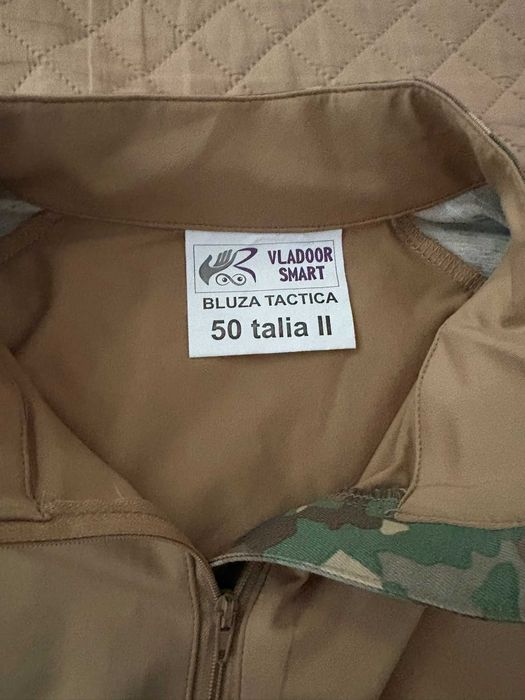 Bluza tactica si bocanci militari