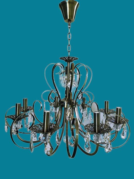 Өжет базары 12 корпус.