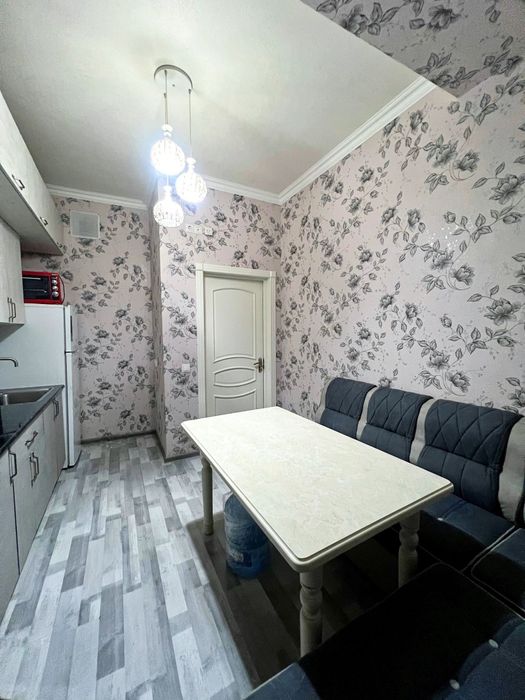 Миробод тумани Узбекистон метроси якинида  Янги таъмирли квартира