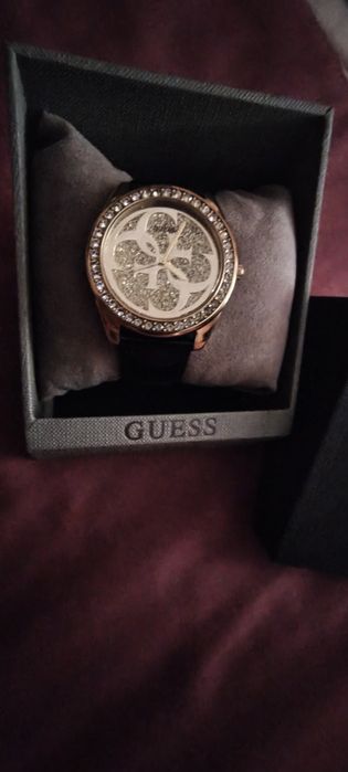 Ceas Guess de dama