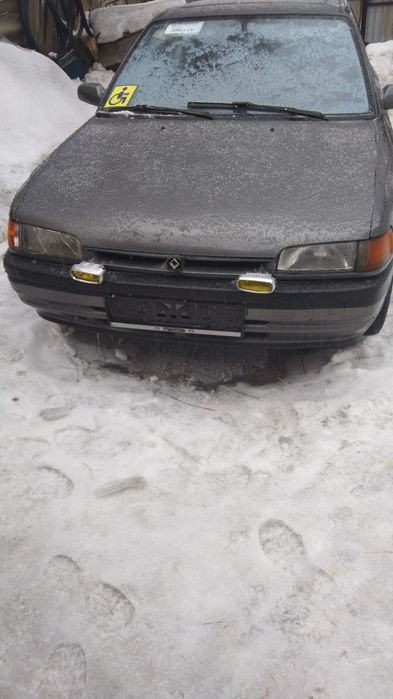 Продам мазду 323