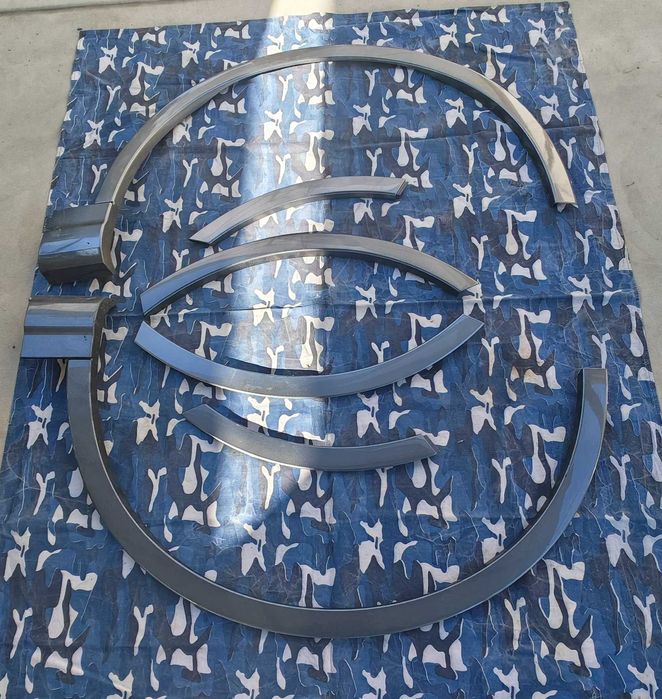 Комплект оригинални вежди за Ауди Q7 4М.