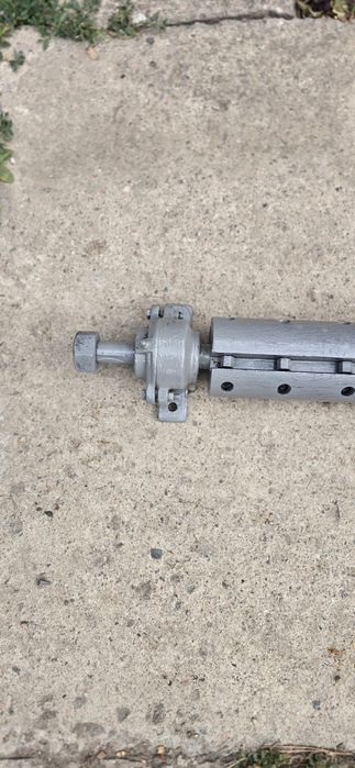 Продам  вал от циркулярки